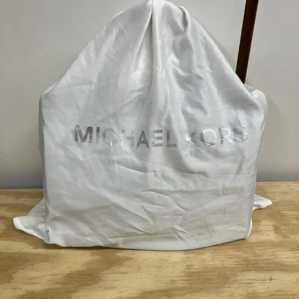 Michael Kors Mercer Signature Medium Duffle Bag/purse W Wallet in Black/Grey NWT